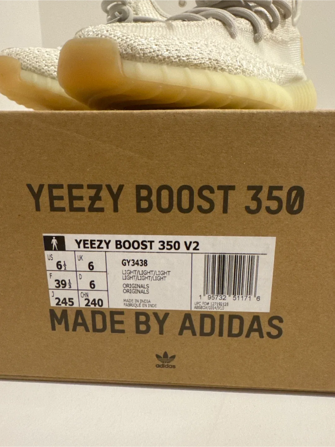 Adidas Yeezy Boost 350 V2 Light/Light Size 6.5 image indicator(2)