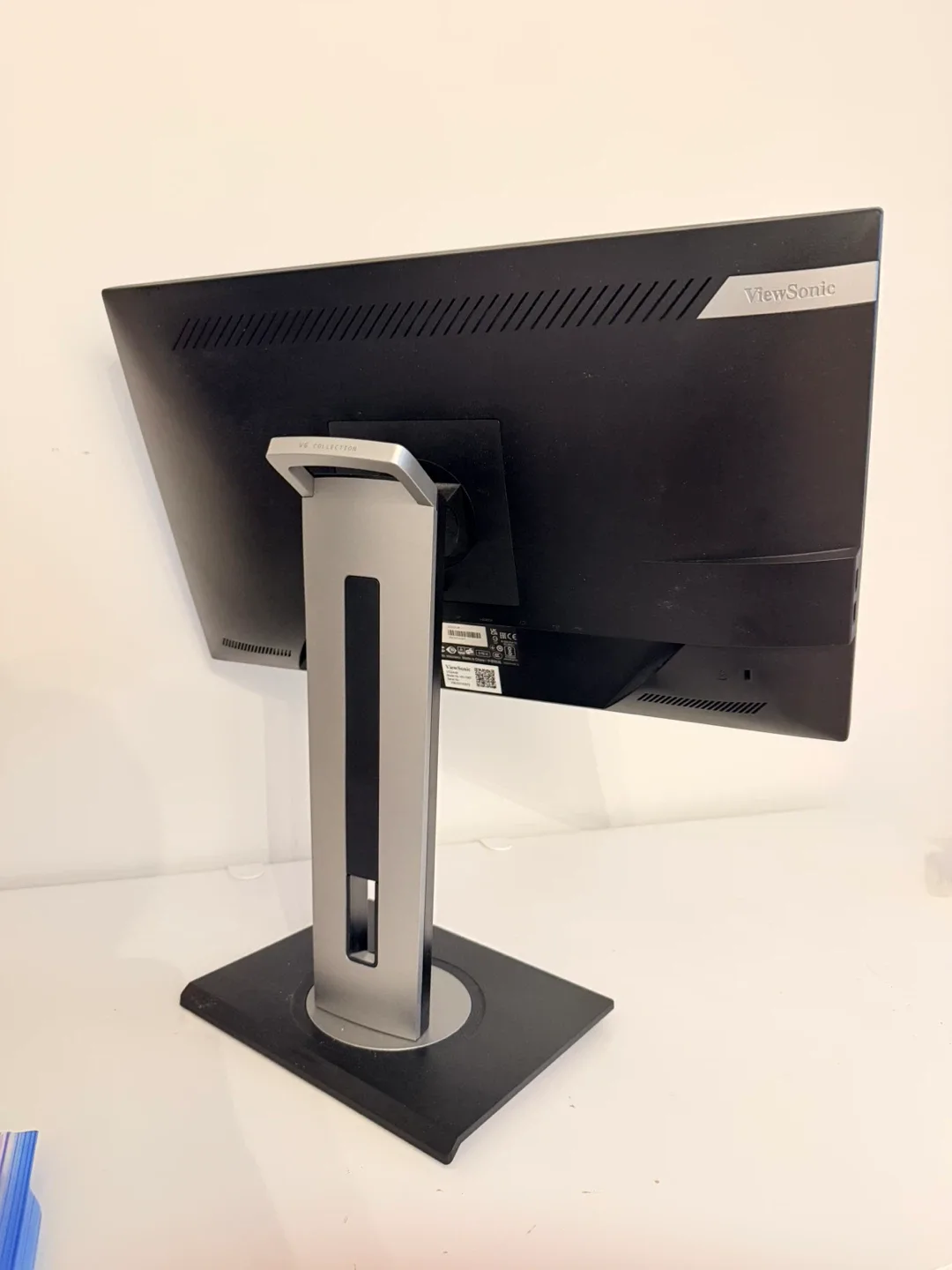 ViewSonic VG2448 – 24” Full HD Ergonomic Monitor image indicator(3)