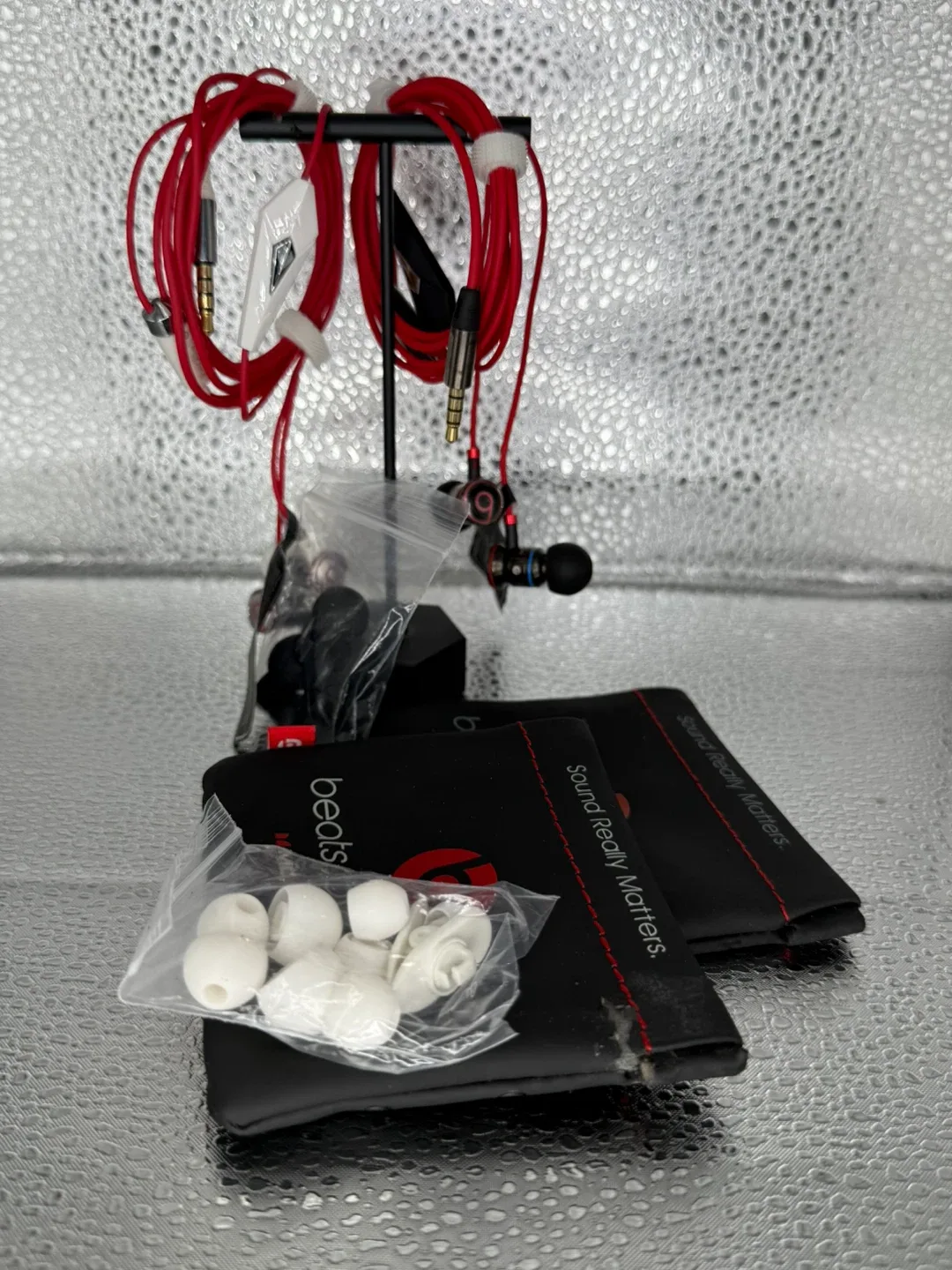 Beats by Dr. Dre Monster In-Ear Headphones thumbnail