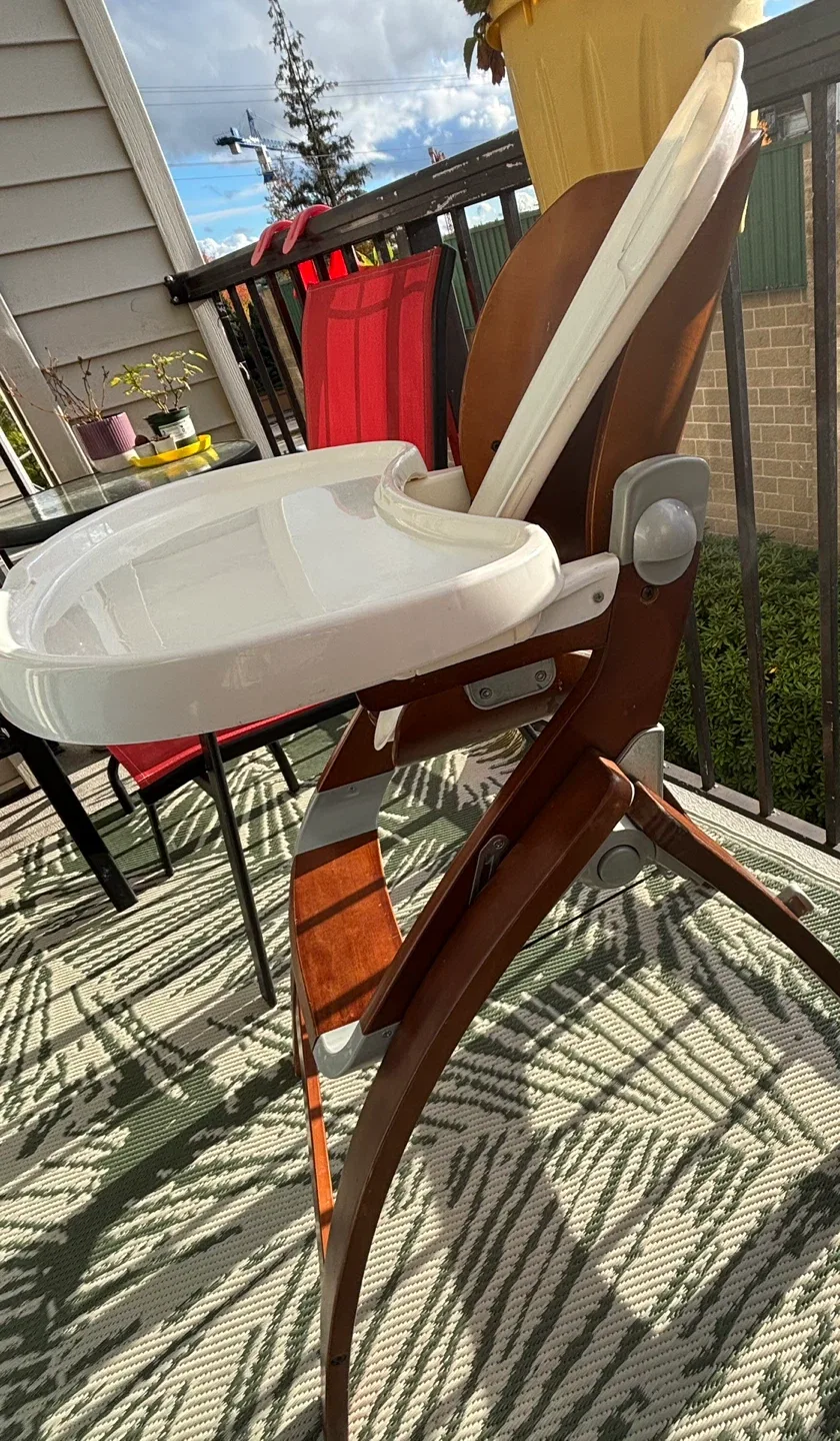 Summer Infant Wooden High Chair image indicator(3)