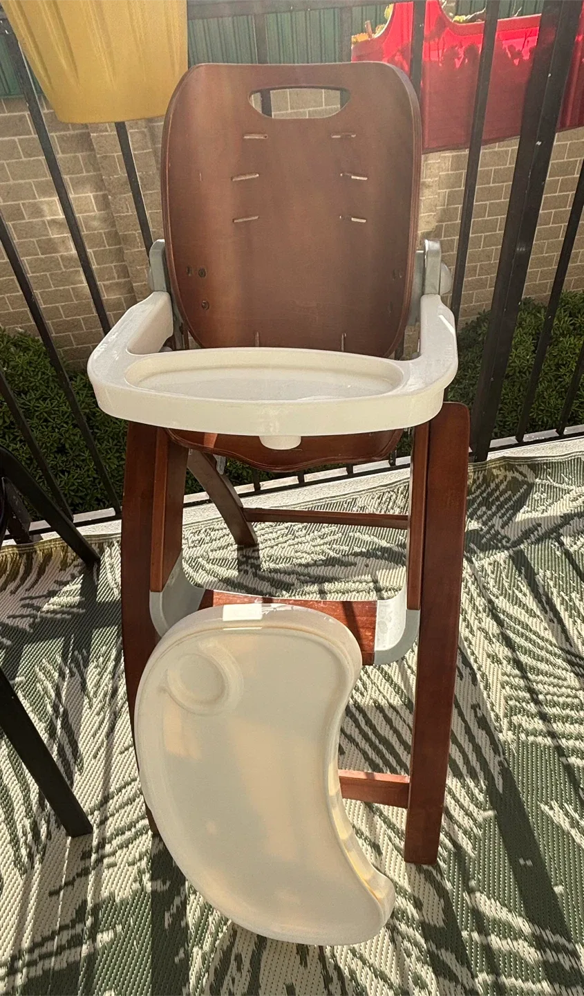 Summer Infant Wooden High Chair image indicator(4)