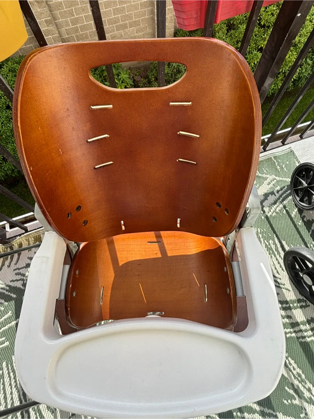 Summer Infant Wooden High Chair image indicator(5)