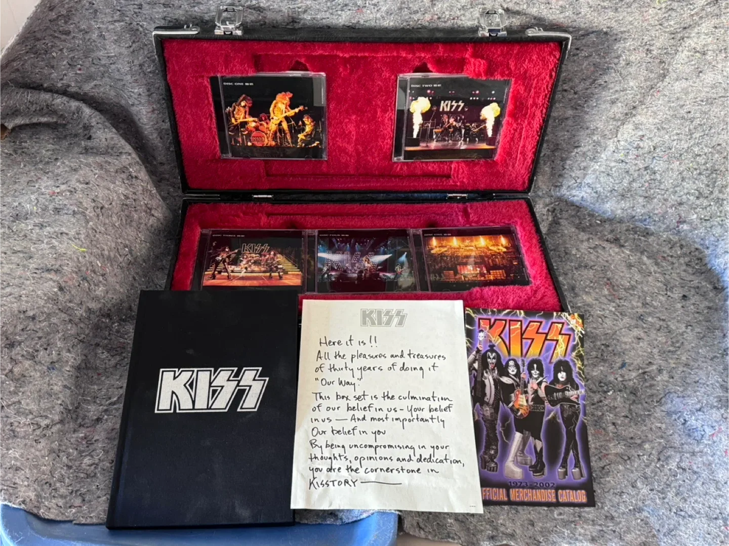 KISS Box Set image indicator(2)