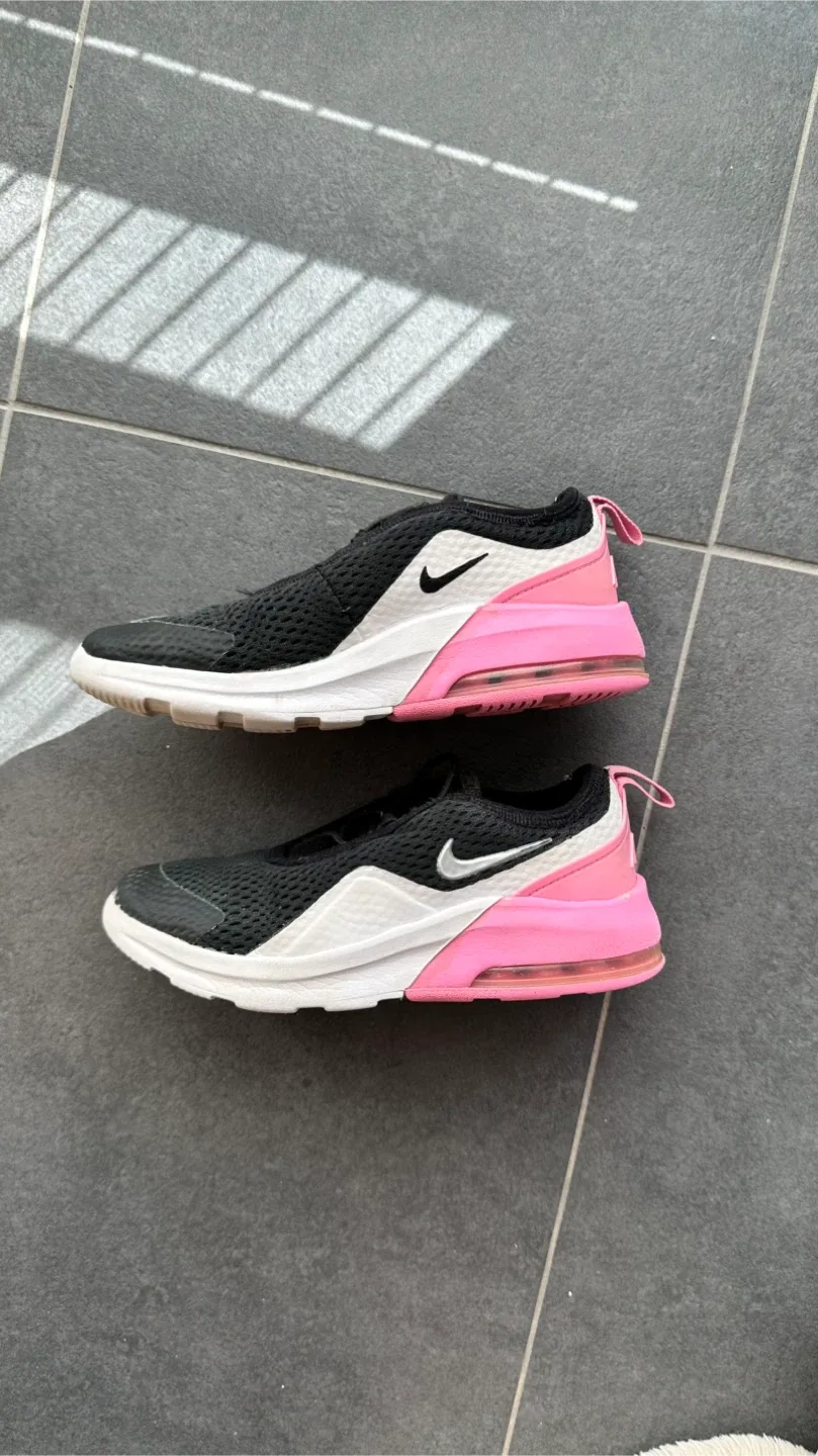 Nike Air Size US 13C image indicator(2)