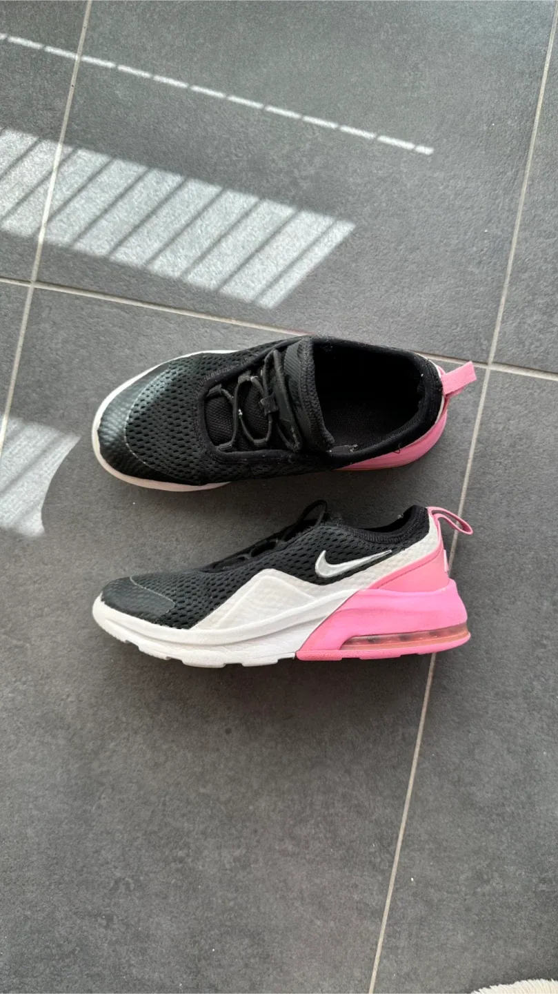 Nike Air Size US 13C