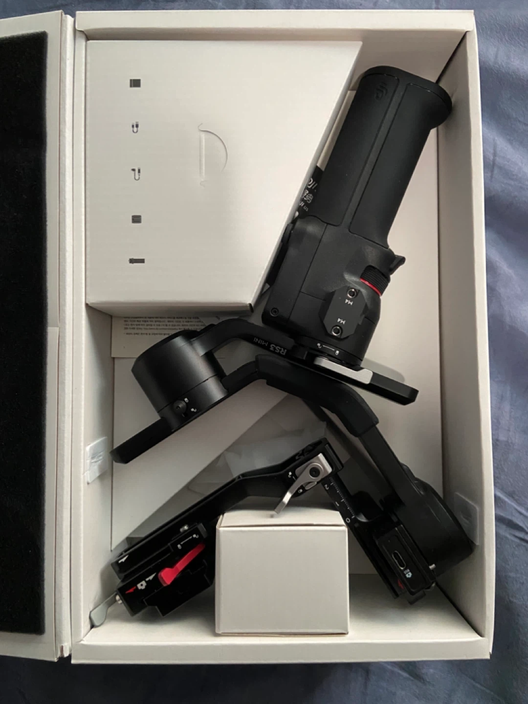 DJI RS 3 Mini Gimbal Stabilizer - Like New! - photo 2