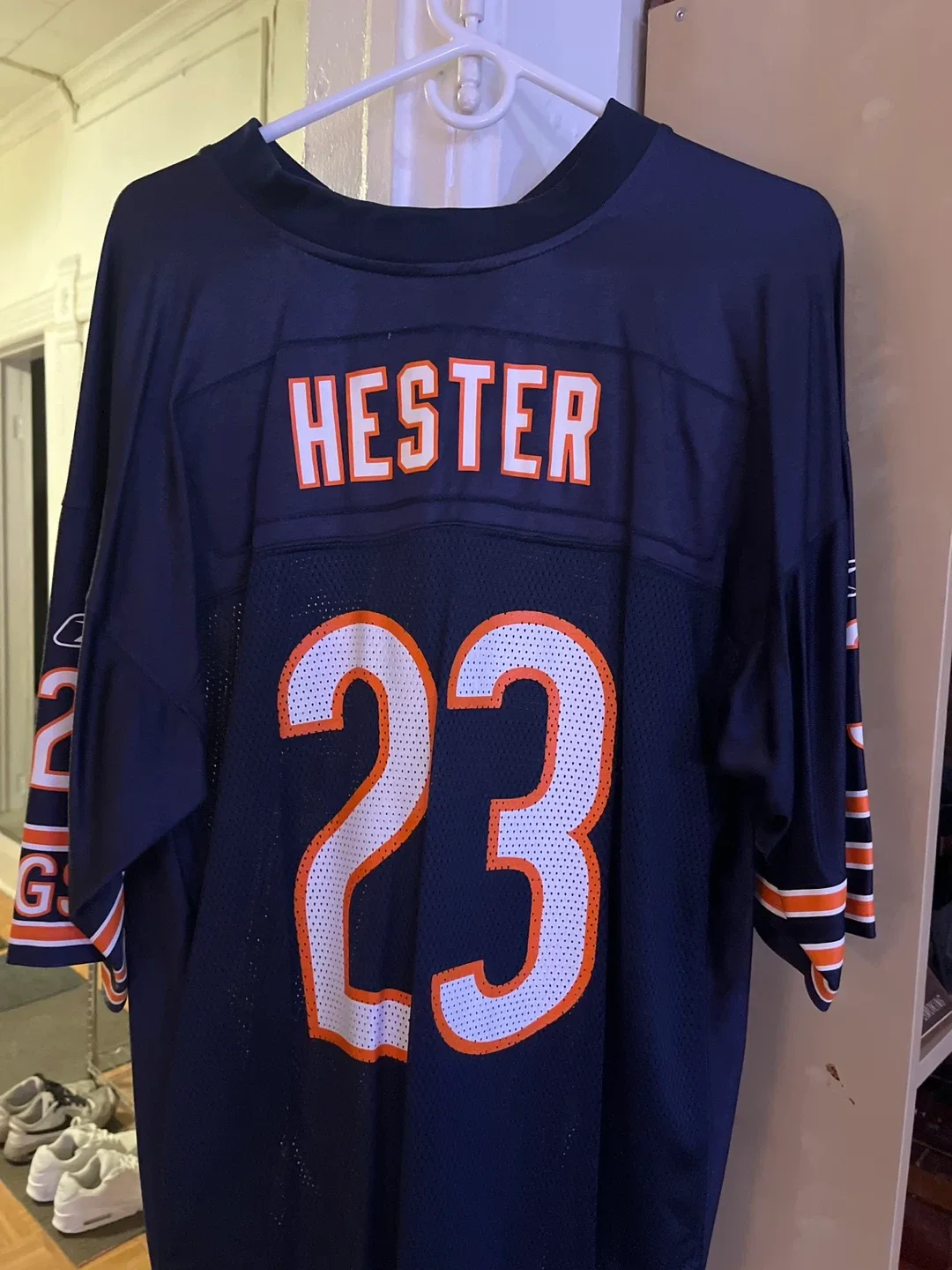 Chicago Bears Hester #23 NFL Jersey image indicator(2)