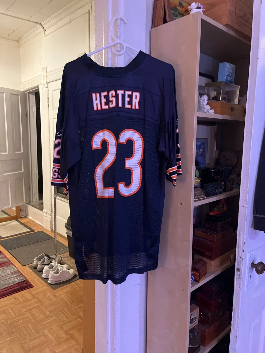 Chicago Bears Hester #23 NFL Jersey image indicator(3)
