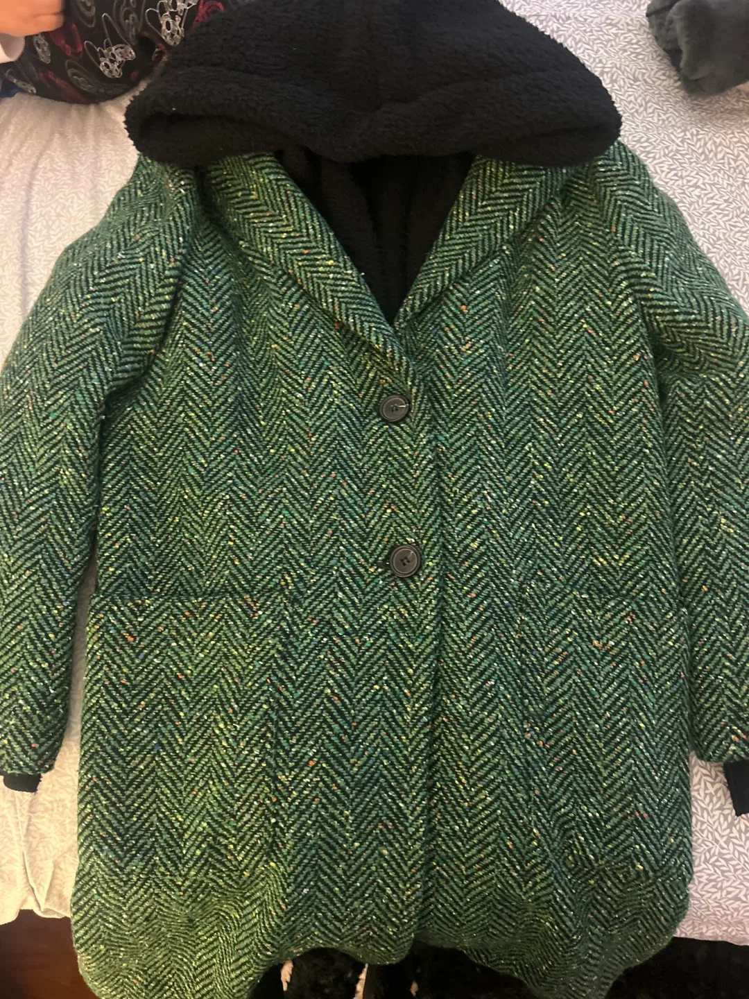 Le Freak C'est Chic Green Coat image indicator(2)