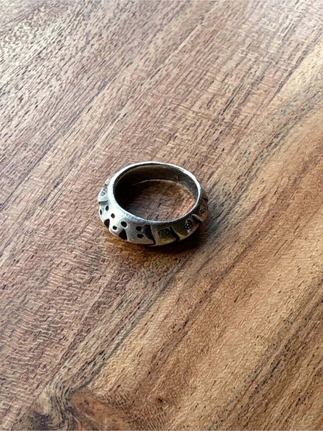 Silver Patterned Ring image indicator(2)