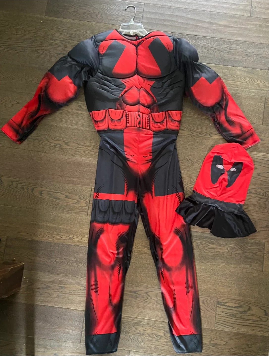 Rubie’s Deluxe Teen Halloween Costume: Muscles Deadpool image indicator(2)