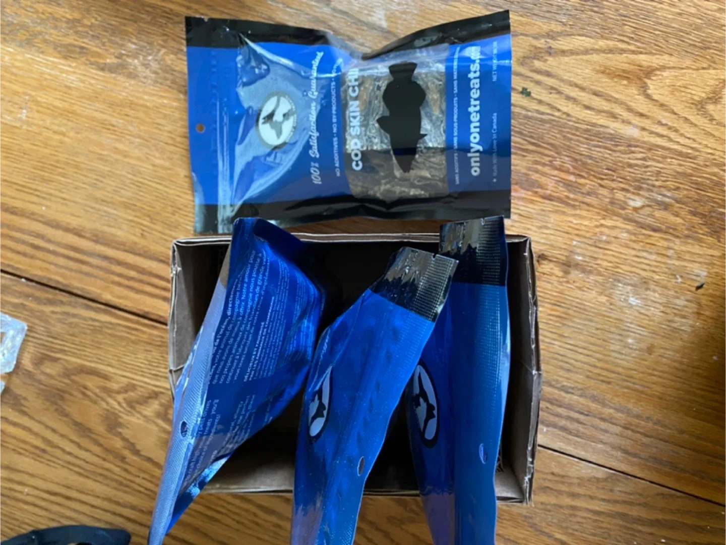 Four bags of cod chips for dogs and cats image indicator(2)