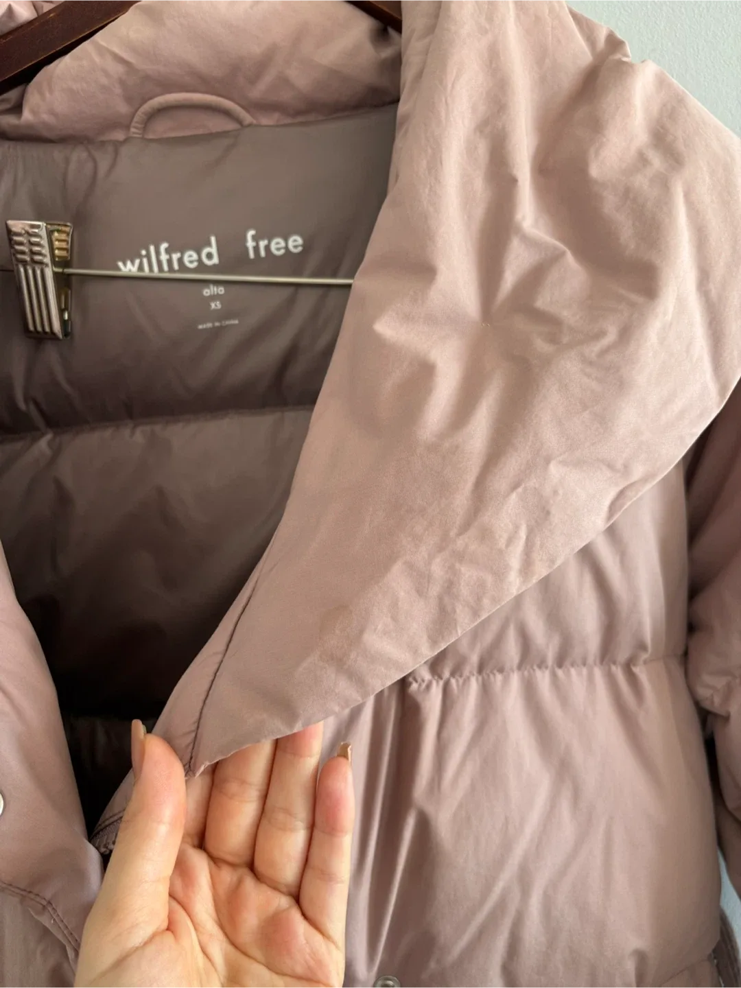 Aritzia Wilfred Free | Dusty Pink Belted Puffer Coat - XS image indicator(5)