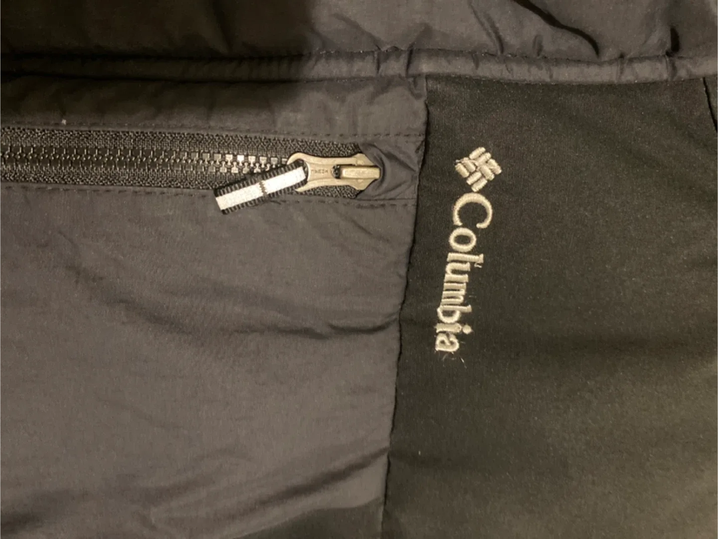 Columbia Puffer Jacket - Black image indicator(3)