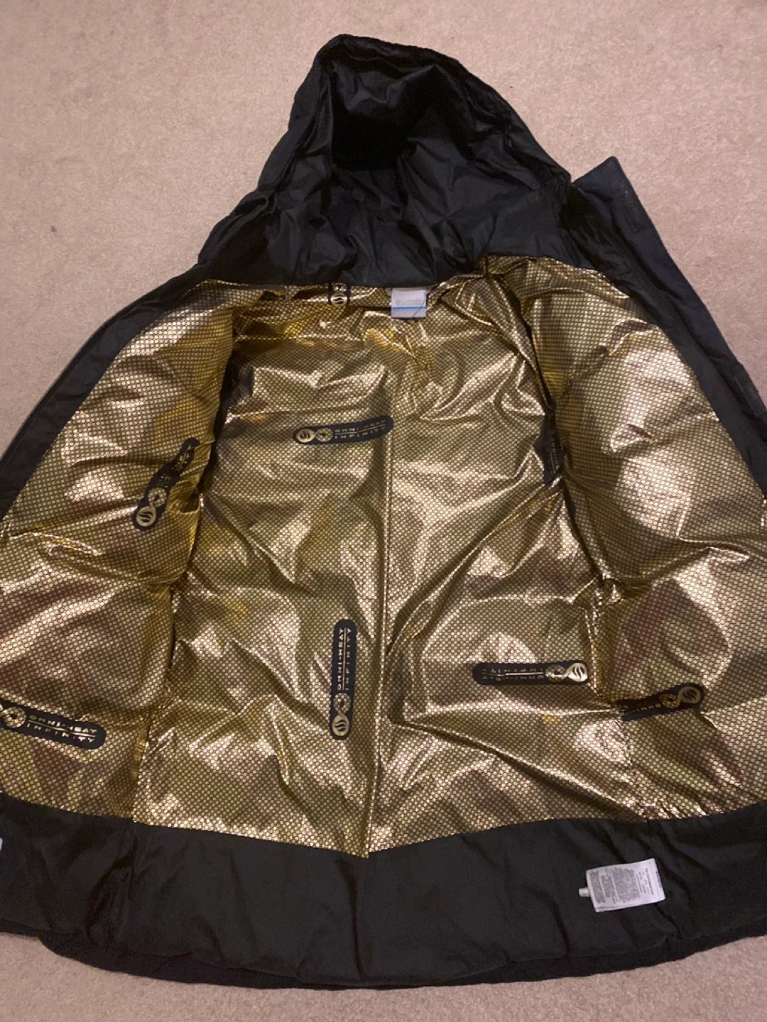 Columbia Puffer Jacket - Black image indicator(2)