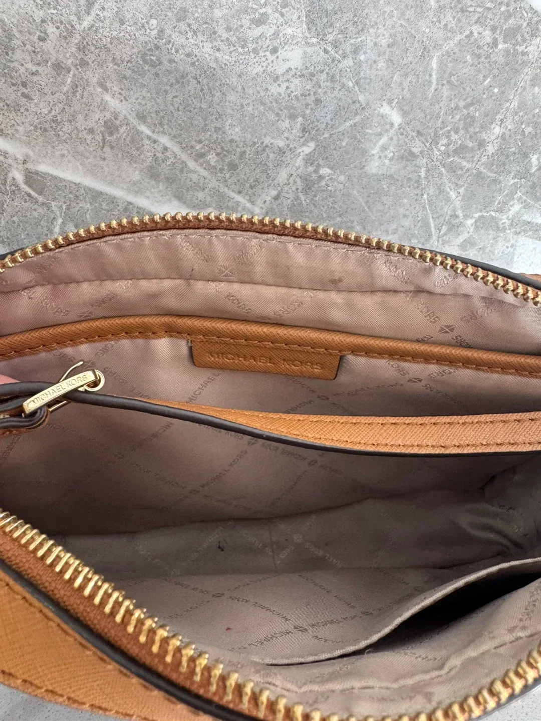 Michael Kors Brown Crossbody Bag image indicator(7)