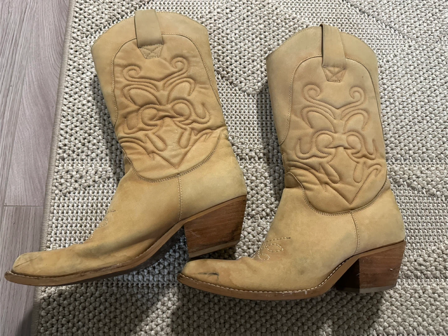 Tan Woman’s Cowboy Boots, Size 7.5