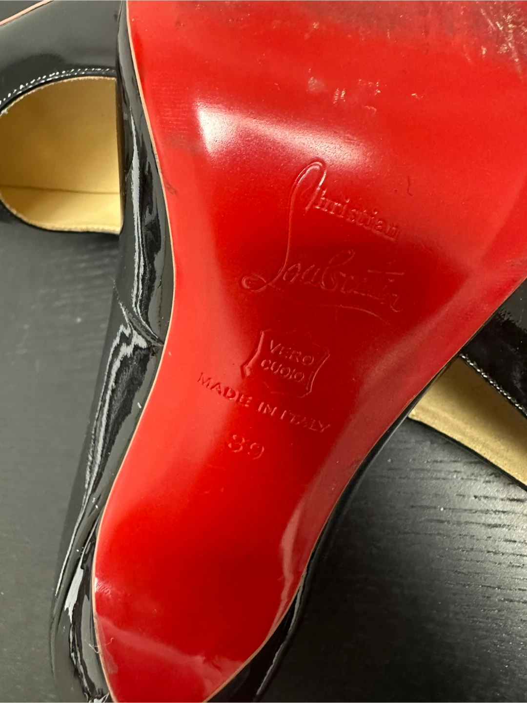 Christian Louboutin Black Patent Leather Heels - Size 39 - photo 5