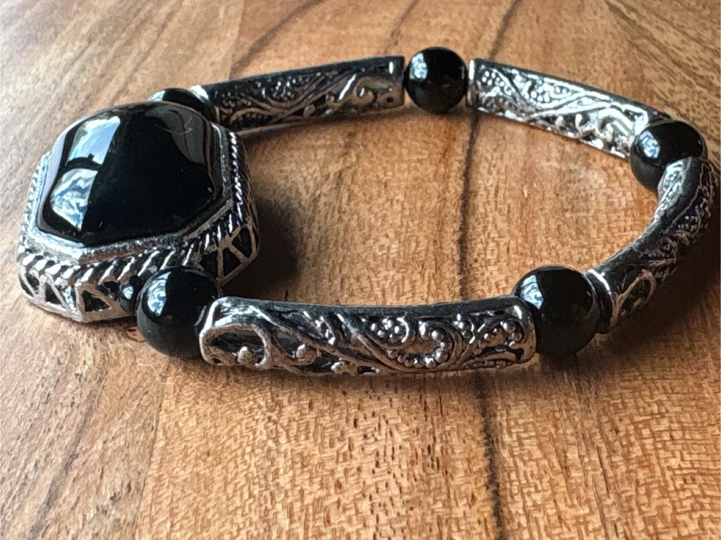 Onyx & Silver Bracelet image indicator(3)