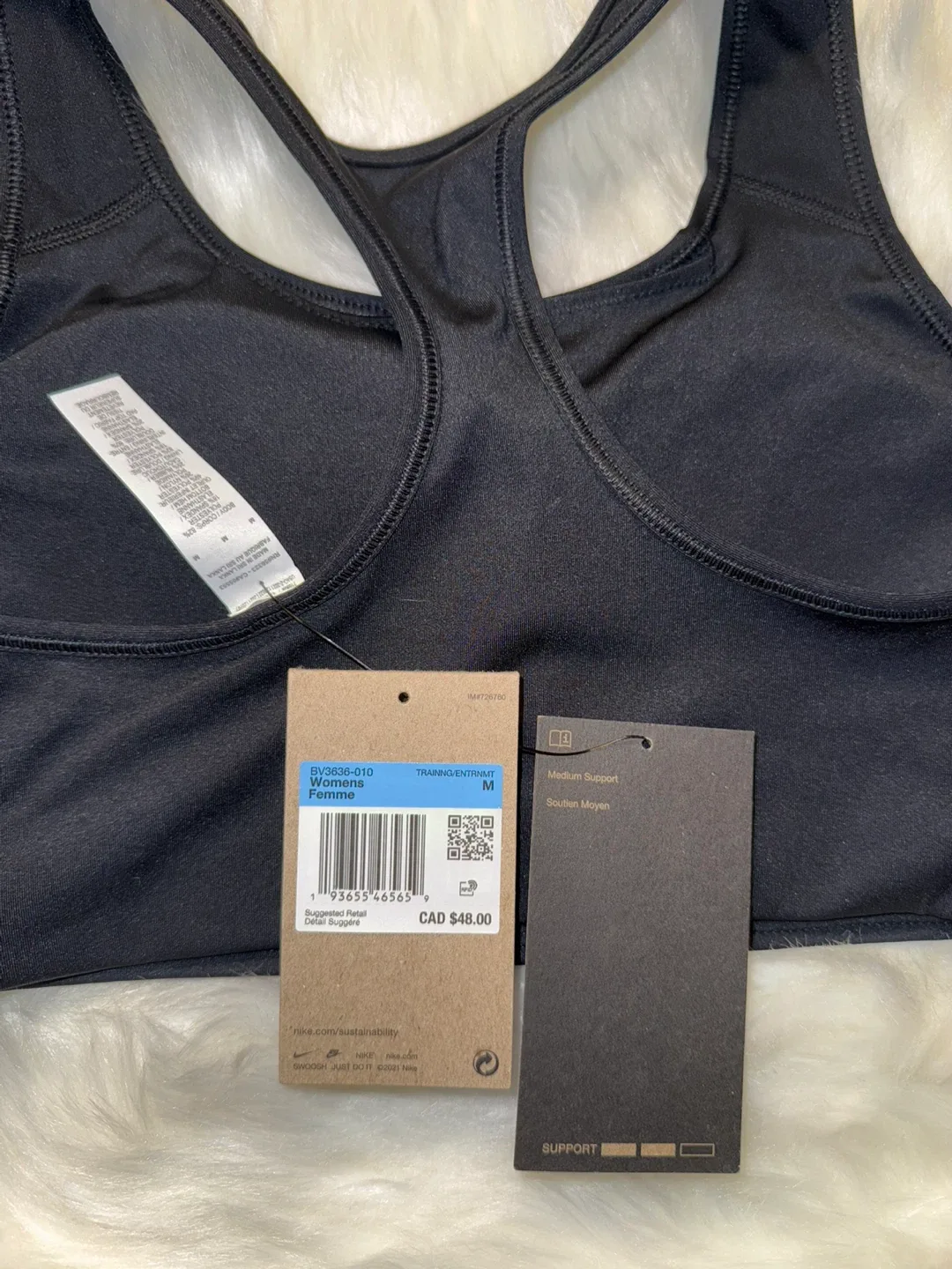 Nike Women's Training Sports Bra - Size M - Black image indicator(3)