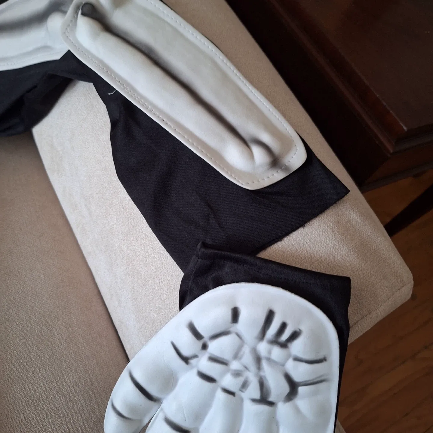 Skeleton Costume - Kids Size image indicator(5)