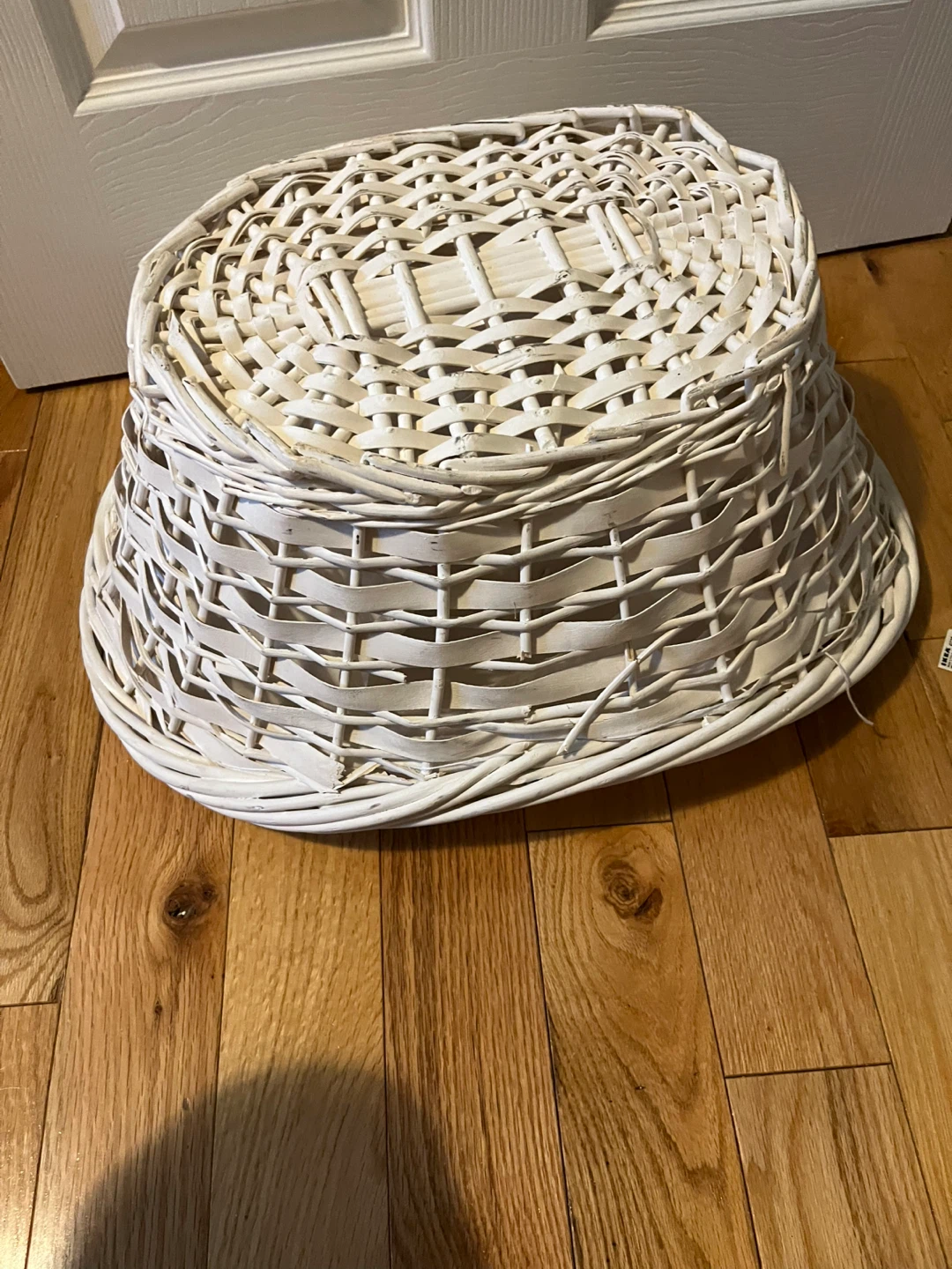 White Wicker Basket with Liner - photo 3