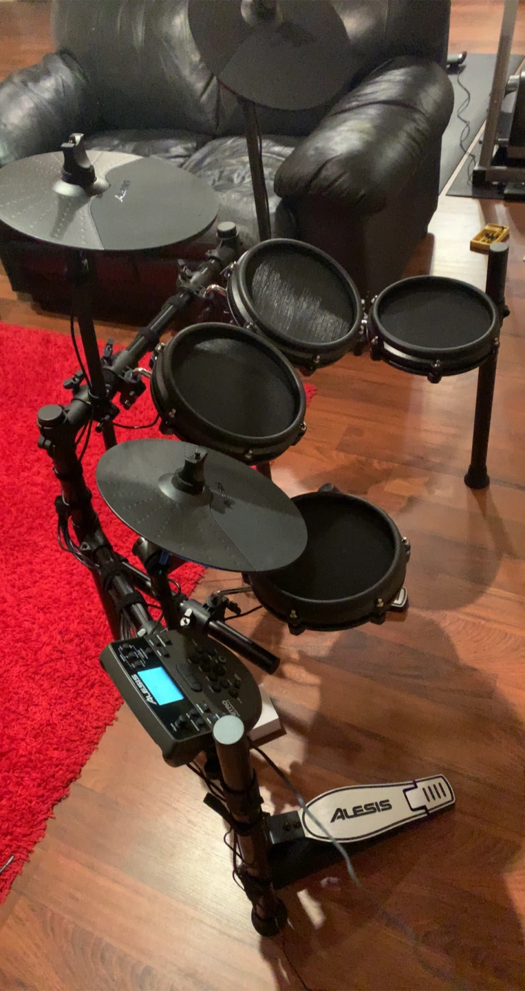 Alesis Nitro Electronic Drum Kit
