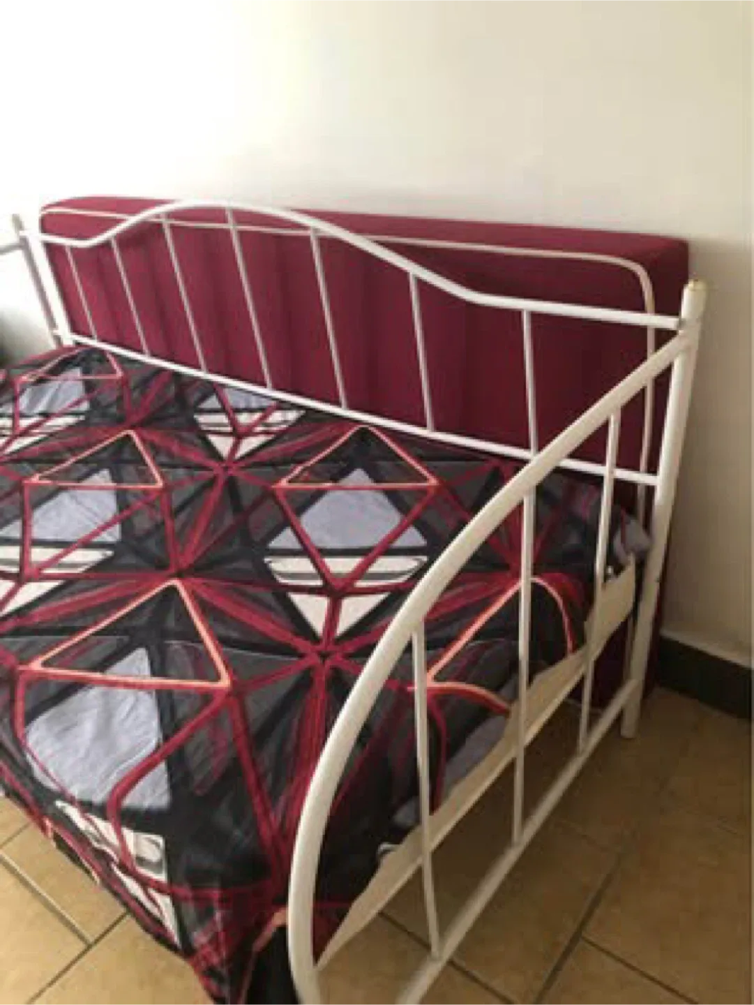 White Metal Daybed Frame image indicator(2)