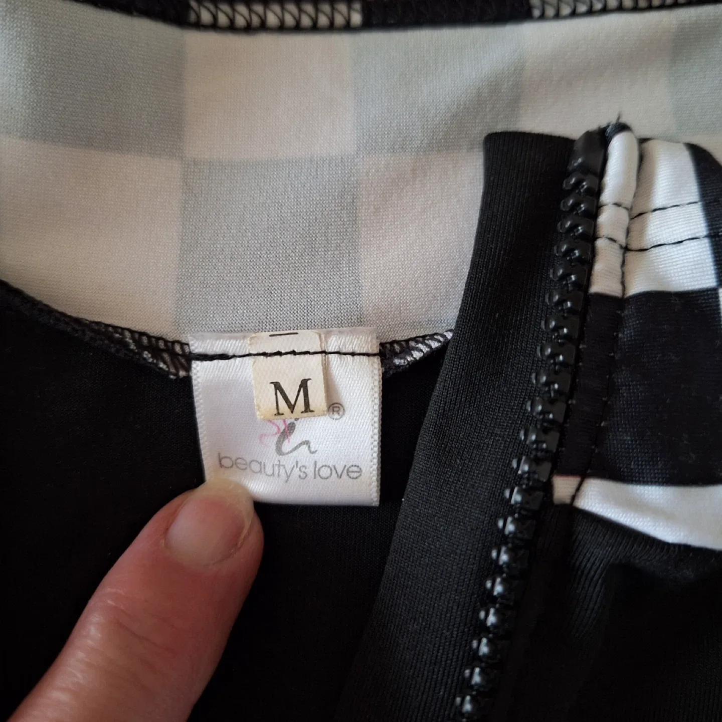 Beauty's Love Racing Romper - Size M image indicator(5)