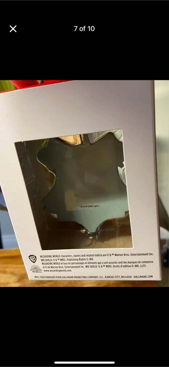 NEW: Hallmark Harry Potter Hogwarts Castle Ornament - New image indicator(6)