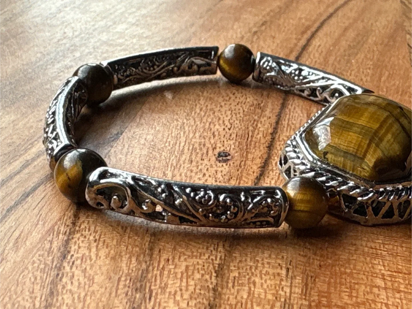 Tiger Eye Stone Bracelet image indicator(4)