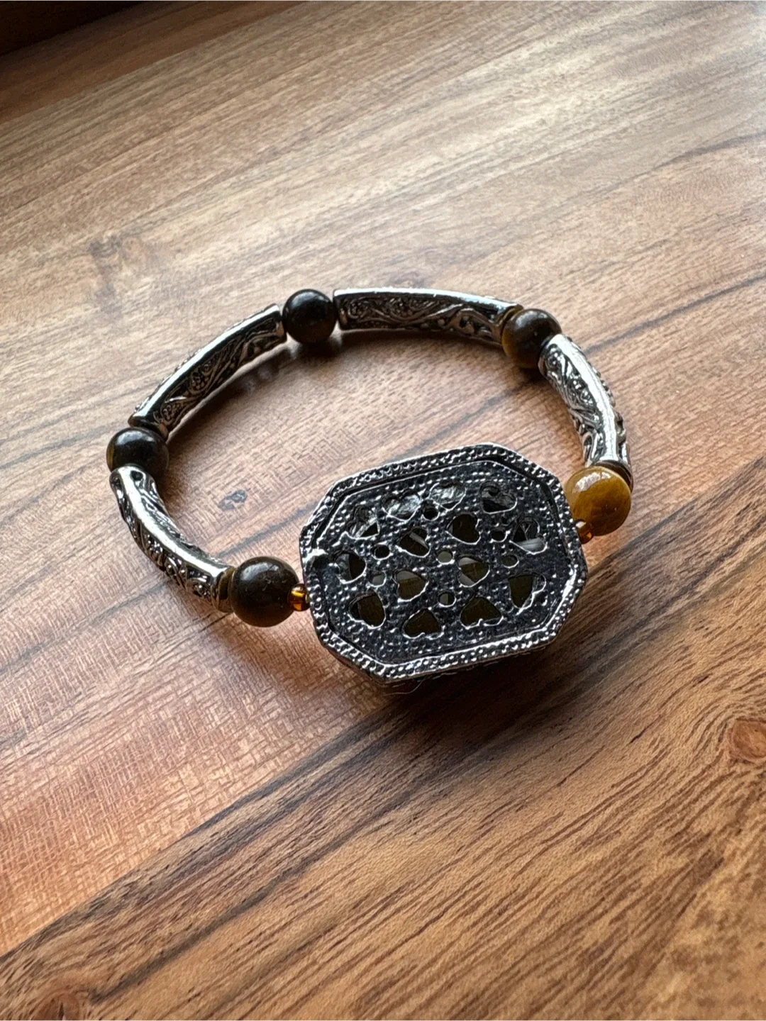 Tiger Eye Stone Bracelet image indicator(2)
