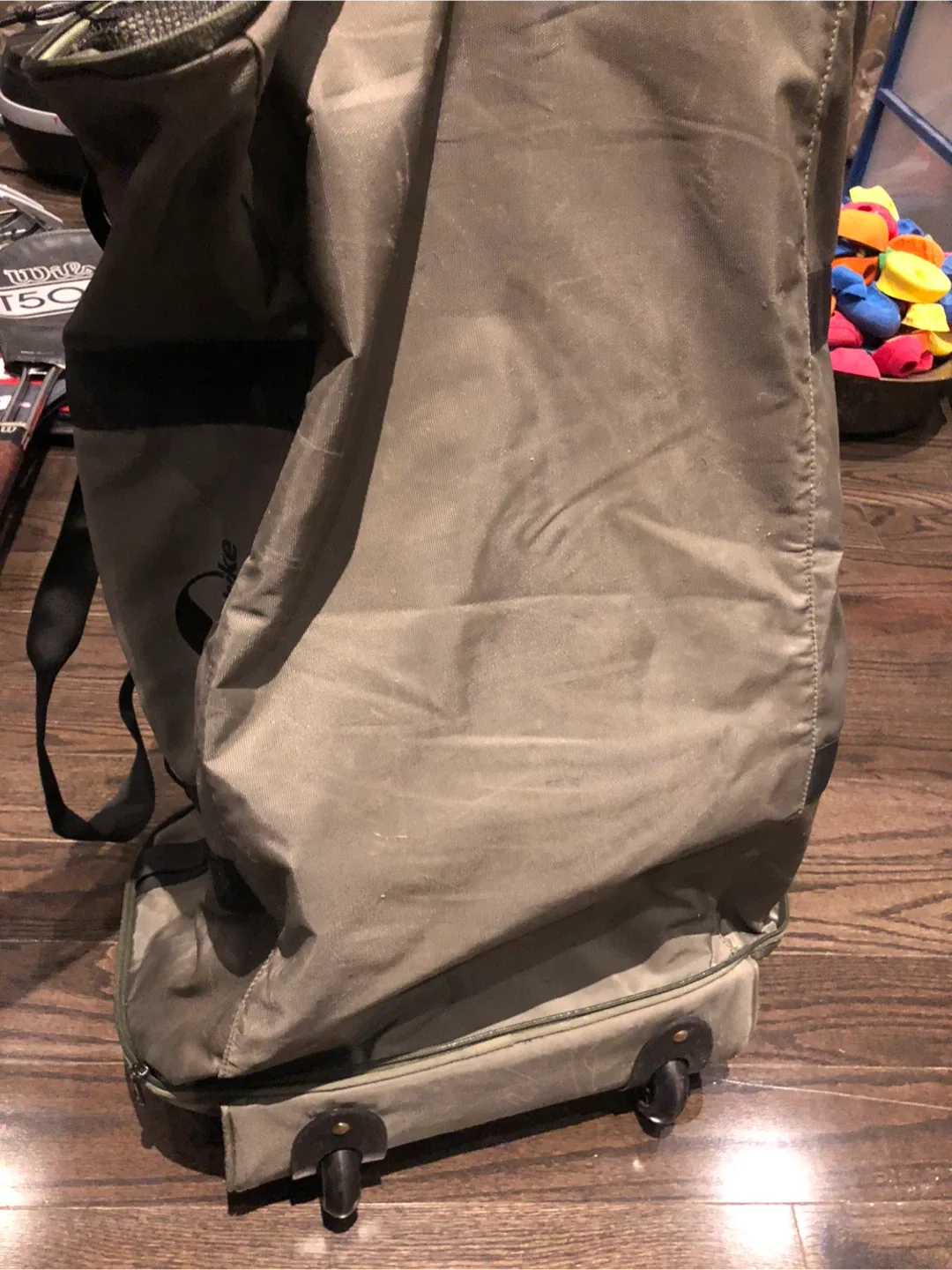 Naturehike Outdoors Rolling Duffel Bag - Olive Green image indicator(3)