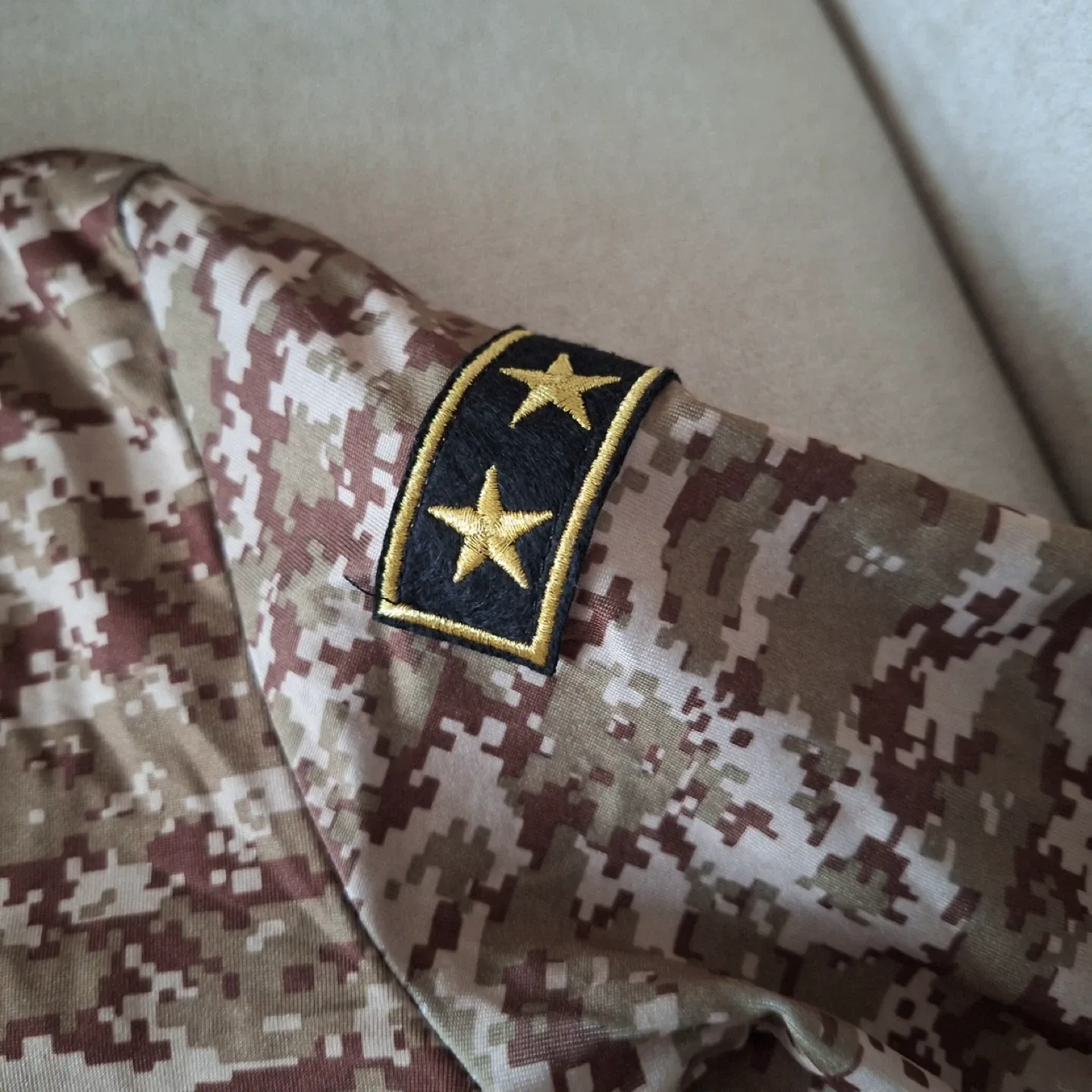 Spirit Halloween Costume - Camouflage image indicator(9)