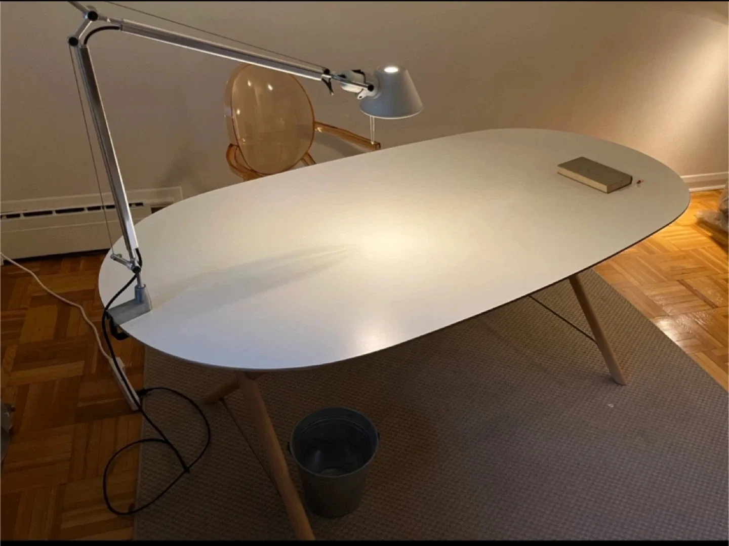 Large -Writing table - desk image indicator(2)