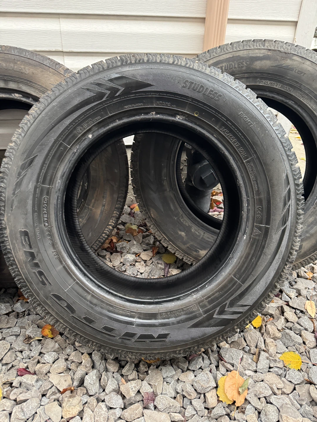 Studless Winter Tires 245/65R17 nitto sn3 set of four - photo 5