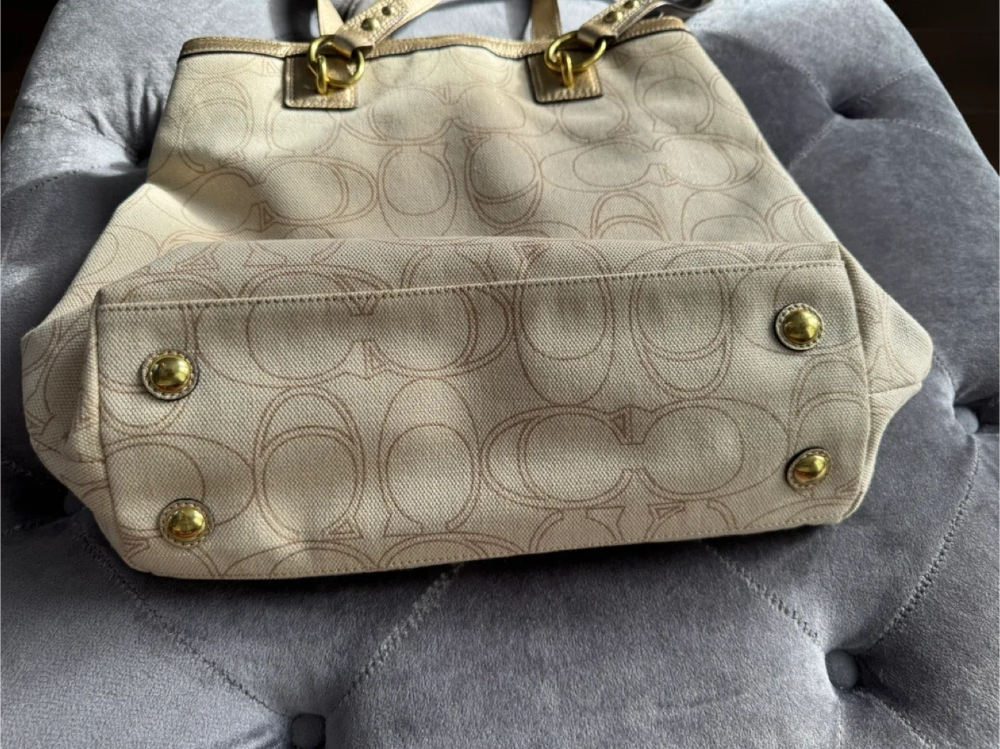 Coach Beige/Gold Tote Bag image indicator(5)