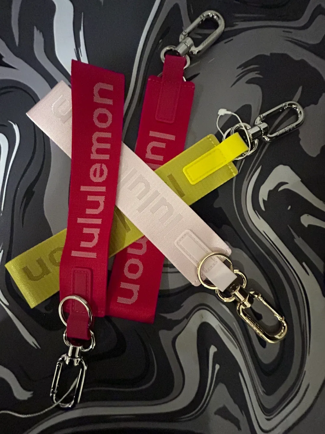 Lululemon Keychain image indicator(2)