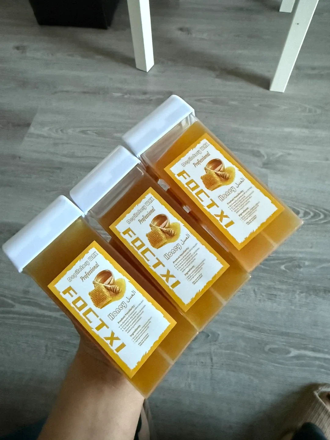 FOCTXI Roll on Wax Kit - Natural Botanical Extract image indicator(2)