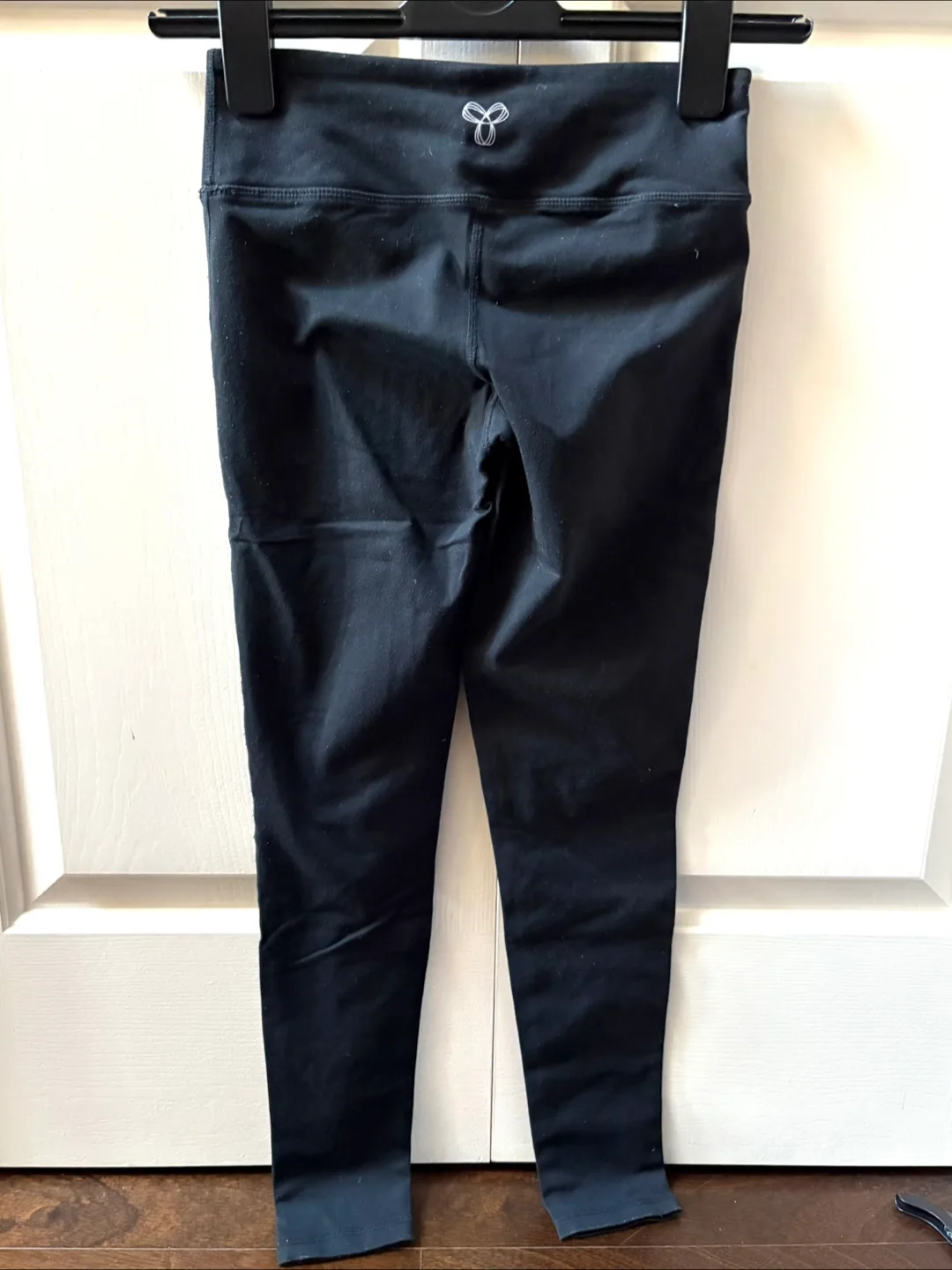 2 Pairs TNA Black Leggings - Size XS image indicator(4)