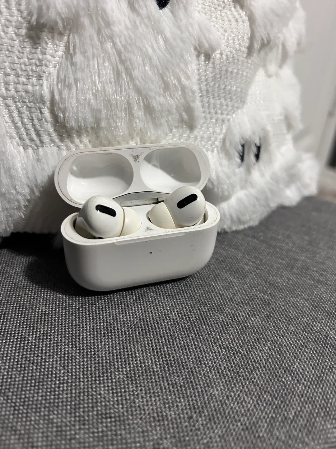 First gen AirPod pros - photo 2