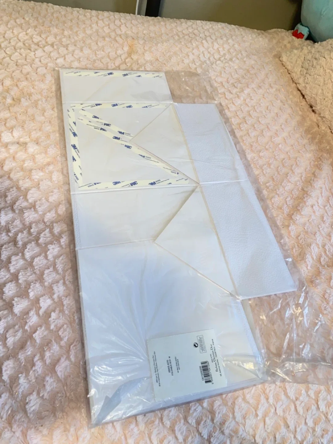 Dior Packaging image indicator(2)