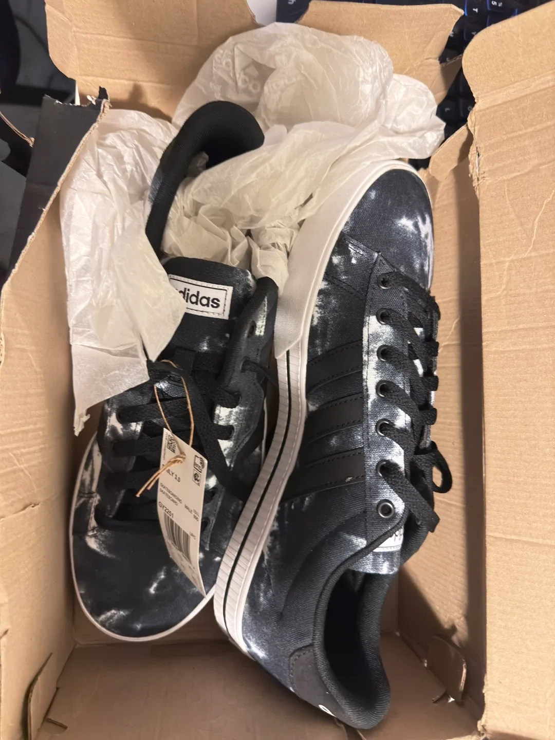 Adidas Daily 3.0 Skateboarding Shoes - Size 11 image indicator(5)