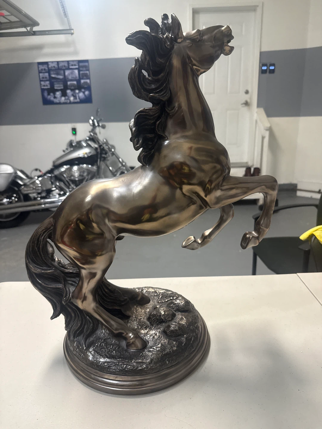 Horse Statue - photo 4