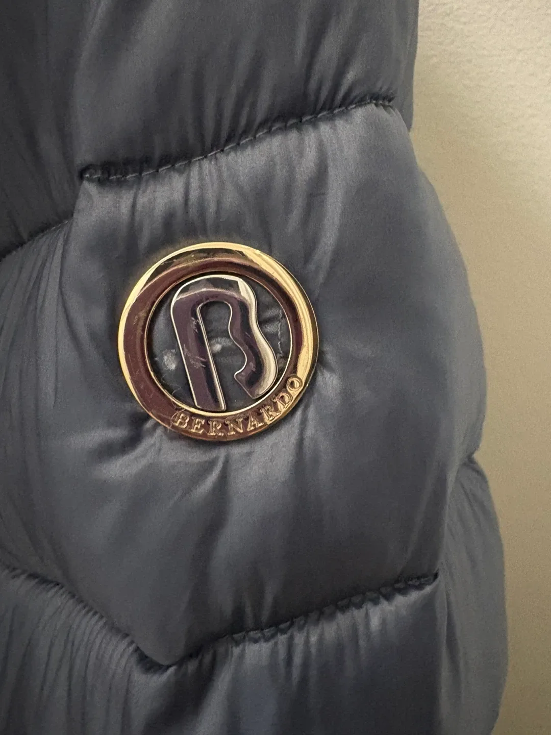 Bernardo Classic Puffer Jacket - Size L image indicator(4)