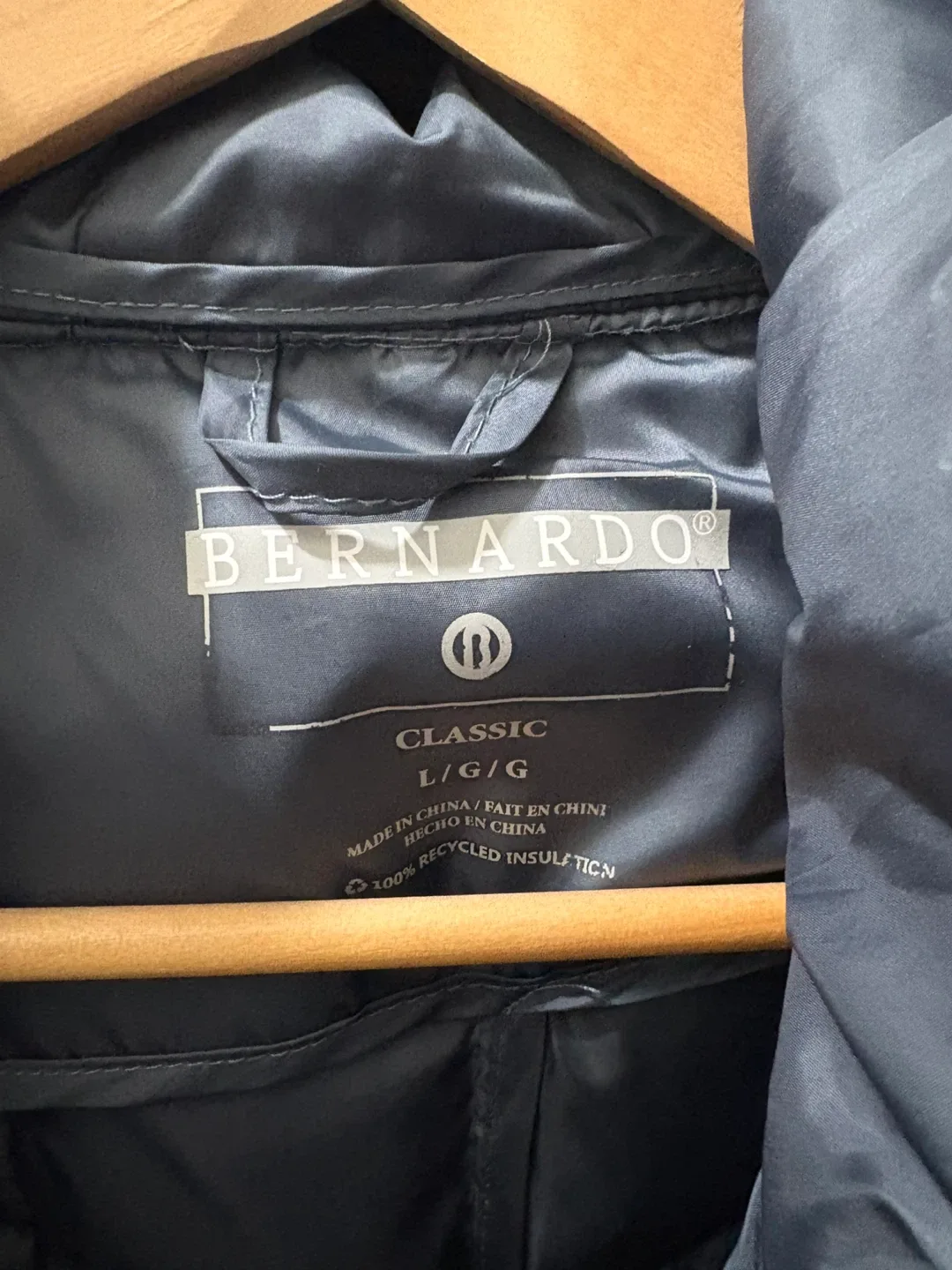 Bernardo Classic Puffer Jacket - Size L image indicator(2)