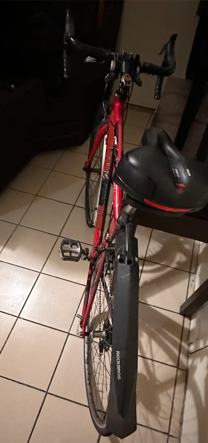 Red Road Bike image indicator(3)