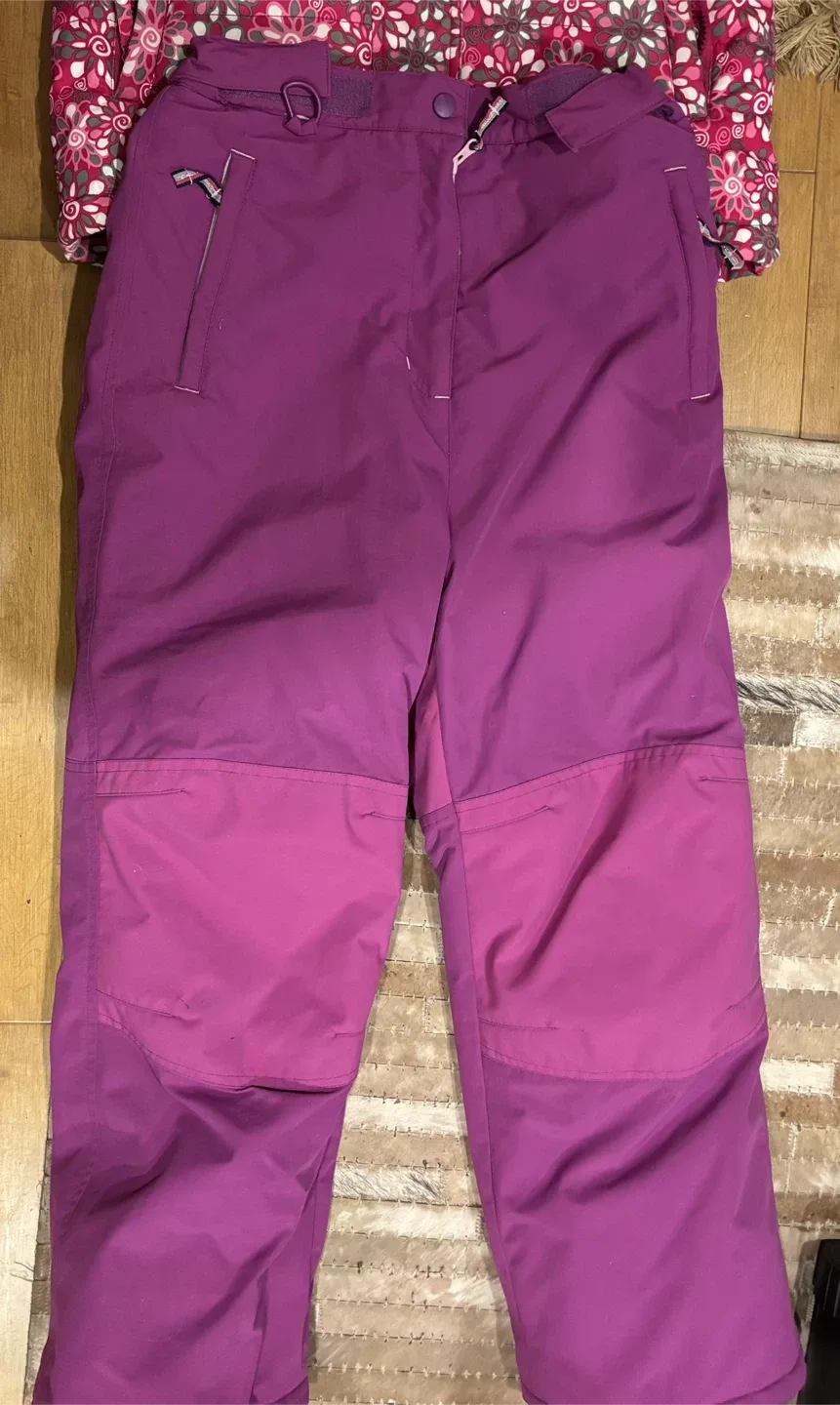 OshKosh B'Gosh Girls Size 12 Snowsuit image indicator(3)