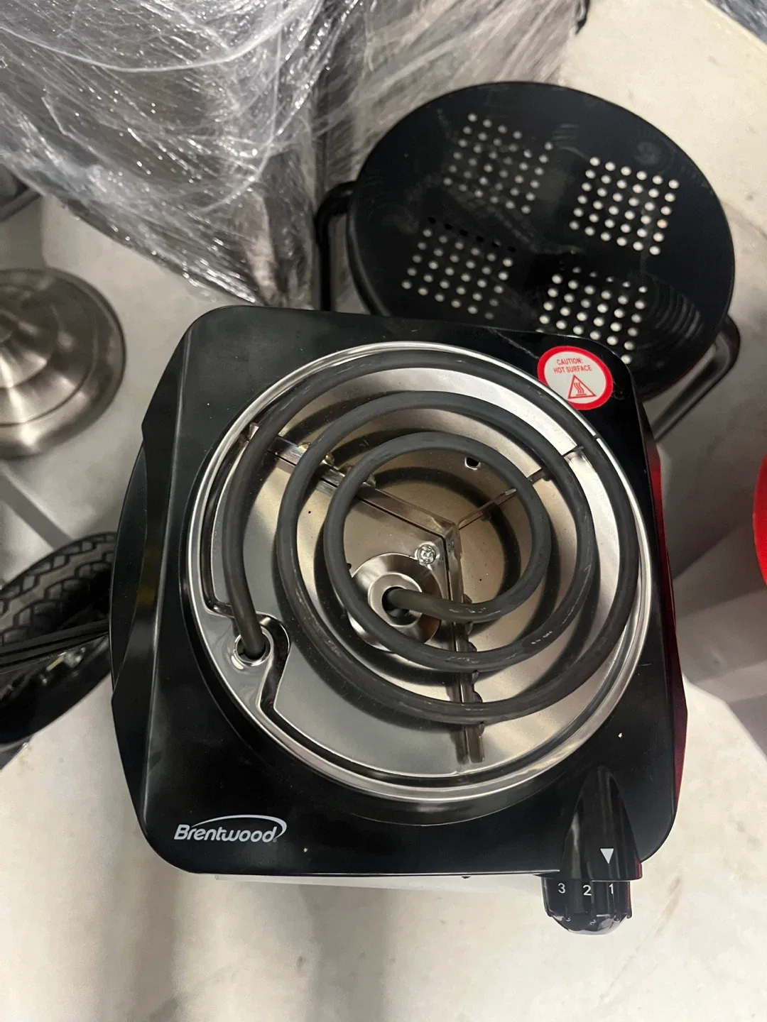 Brentwood Single Hot Plate - Great Condition! image indicator(3)