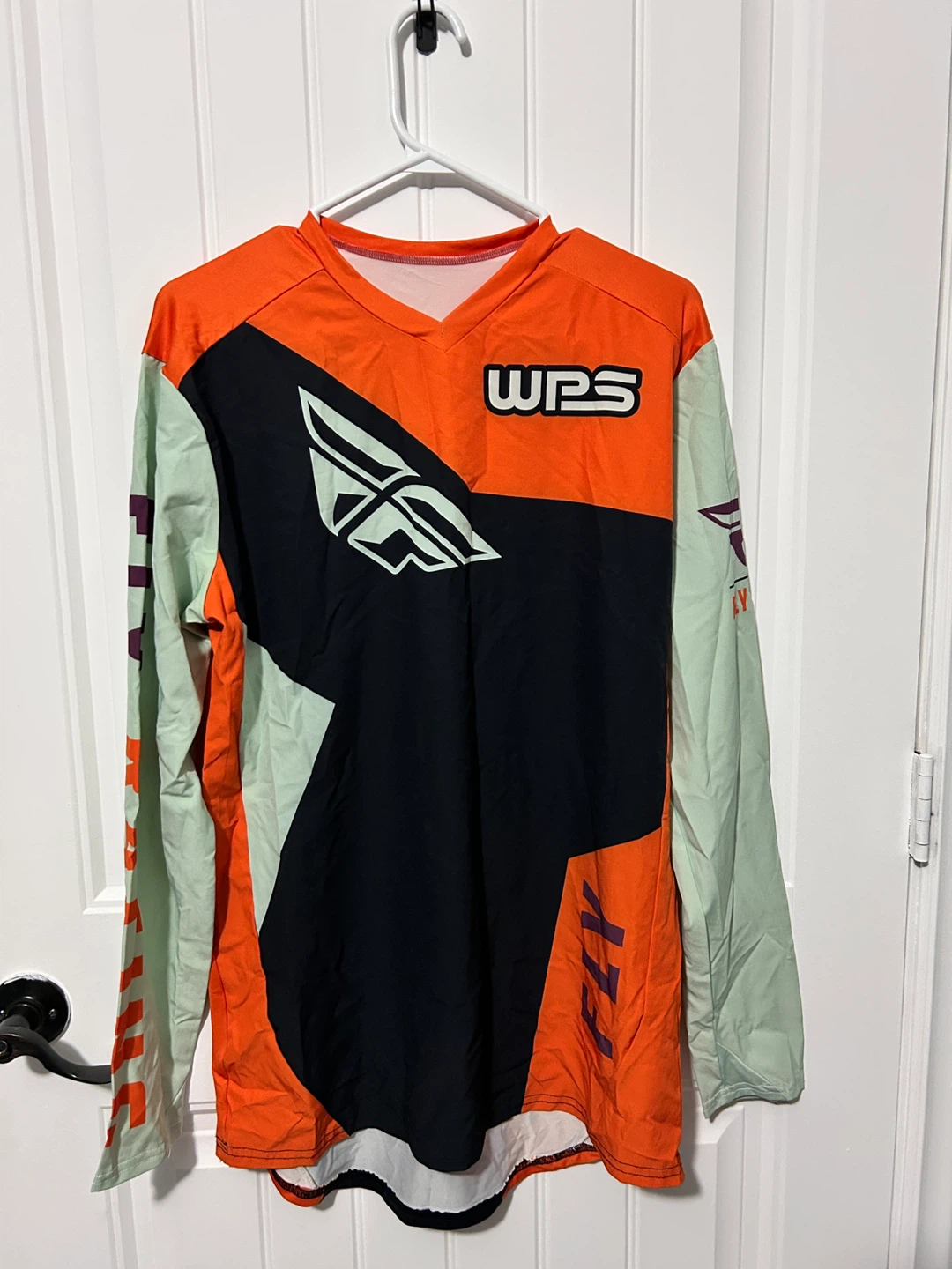 Windproof women’s jerseys